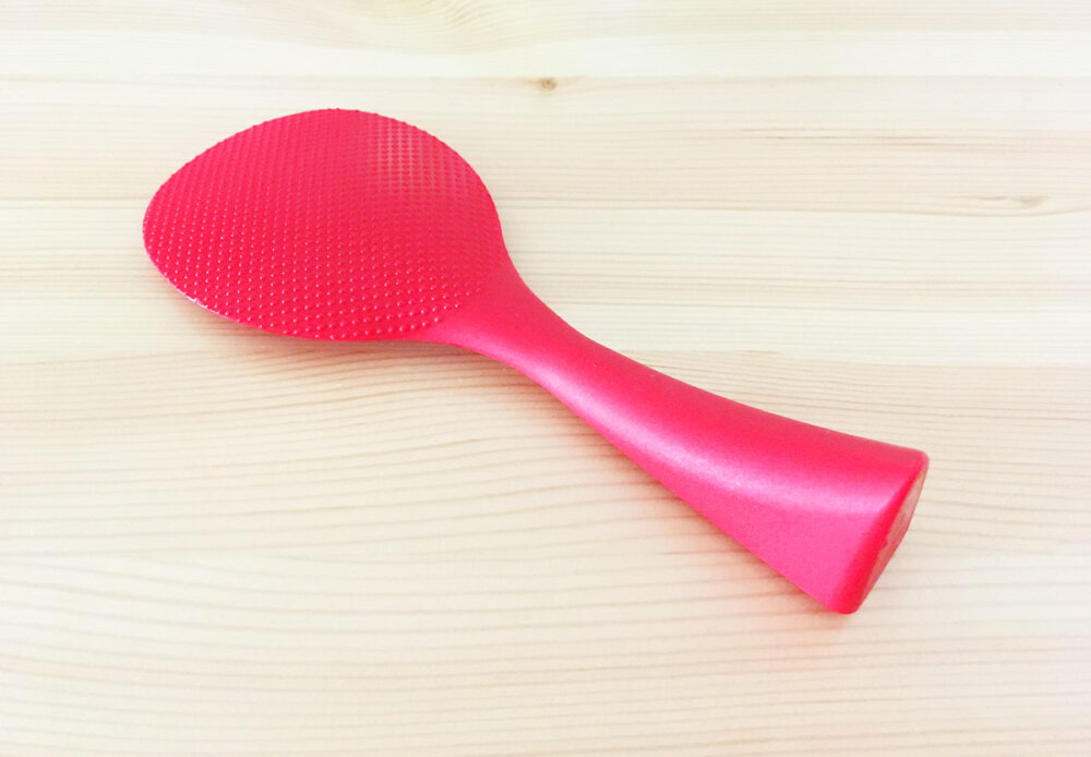 マーナの立つしゃもじの写真1